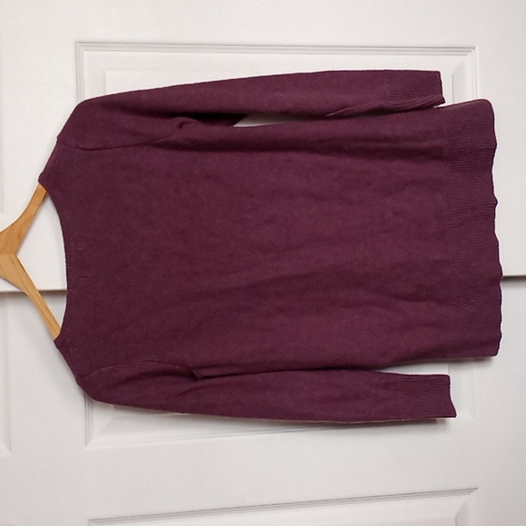 Reitmans Purple V Neck Sweater Xsmall - Picture 4 of 7